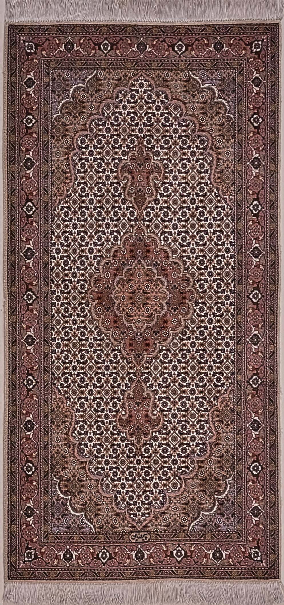 Täbriz Mahi 143x70