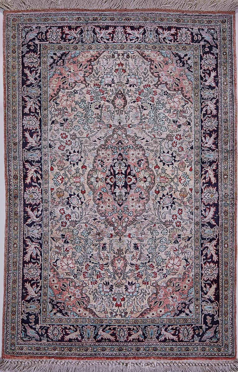 Ghom Seide 125x84