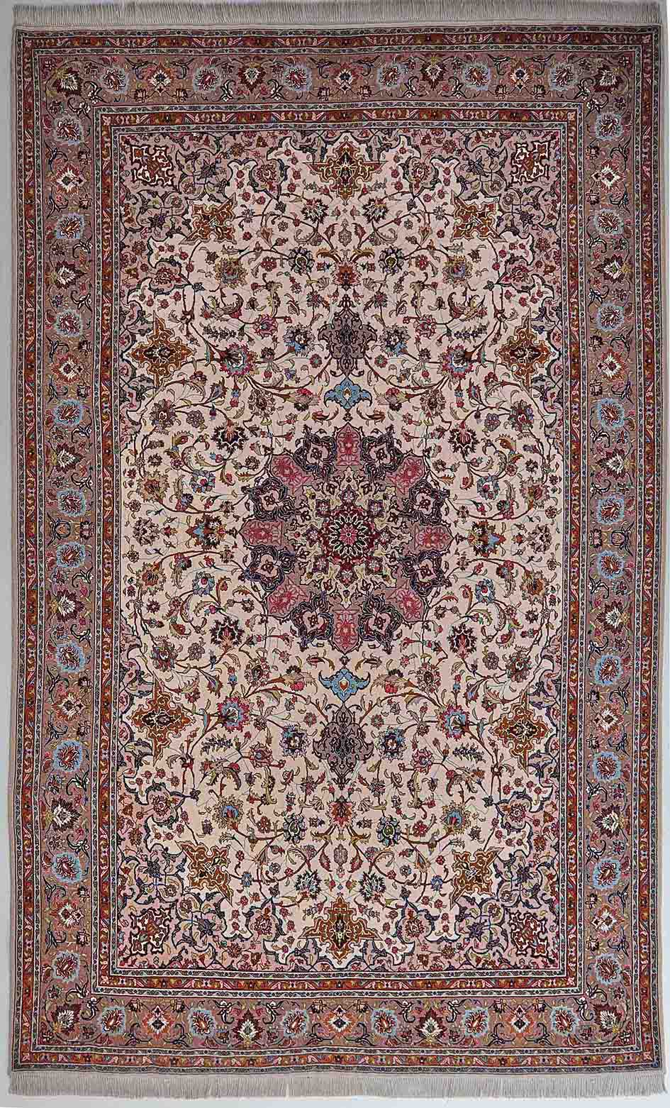 Täbriz    325x200