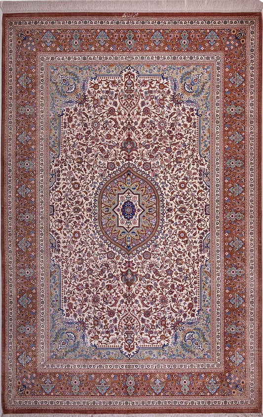 Ghom Seide    209x136