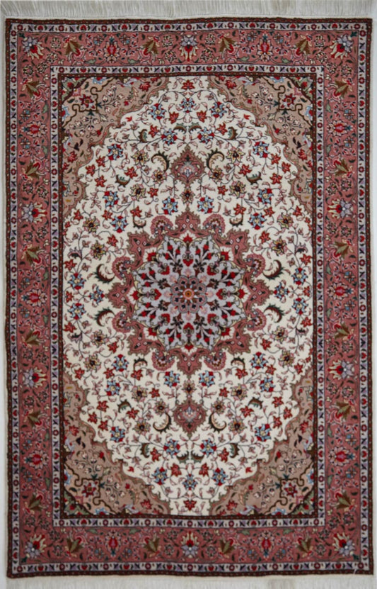 Täbriz    156x105