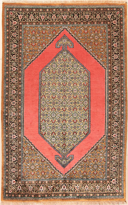 Ghom Seide    208x132