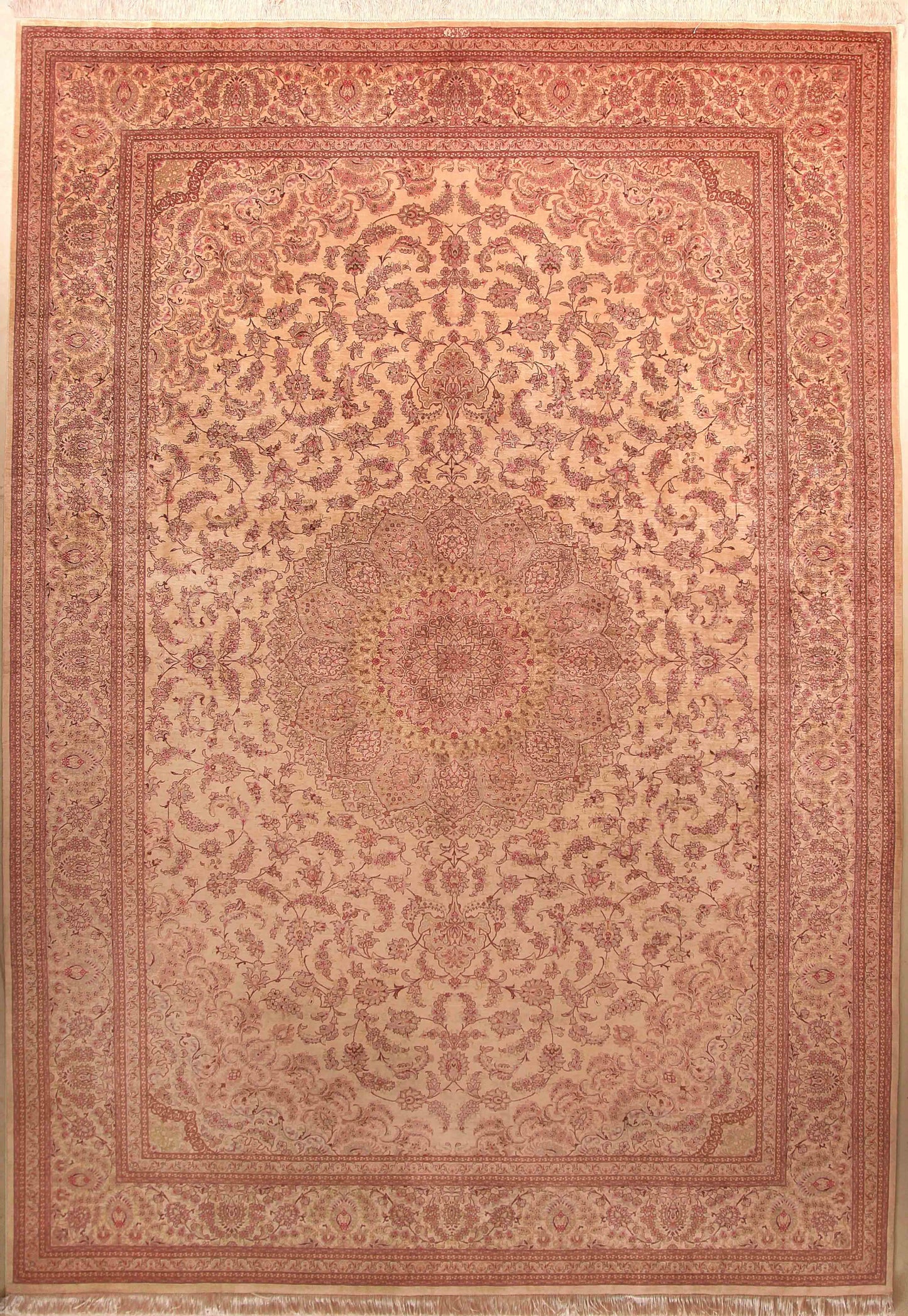 Ghom Seide    343x242